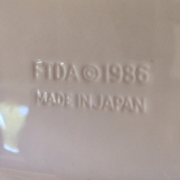 FTDA 1986 Gift Bag Vase Planter Floral Ceramic Pink Rope Handles Japan - Picture 5 of 5